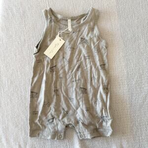 Rylee + Cru Sage Green Aloha Hawaii Print Sleeveless Romper 6-12 Months Surf